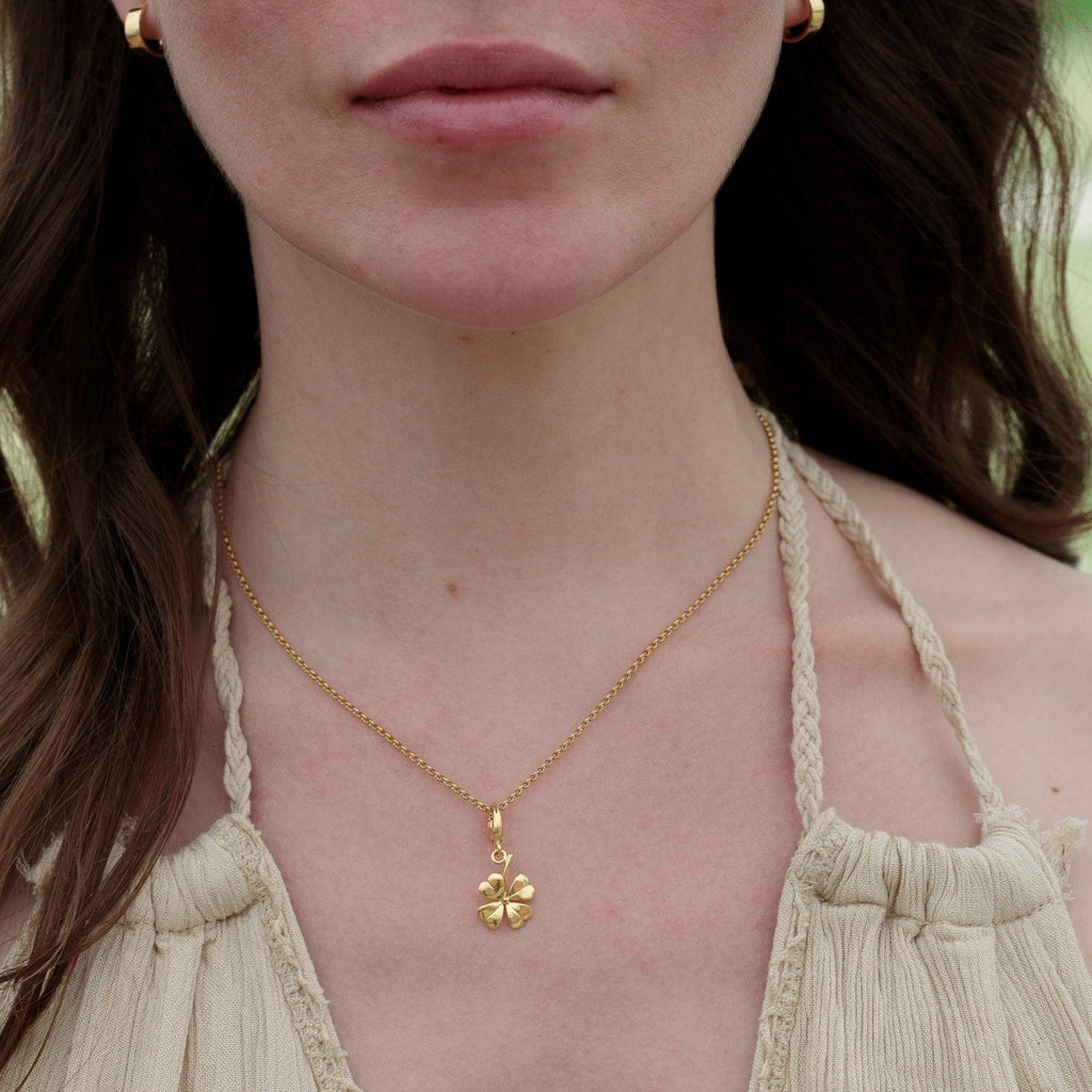Gold Vierblättriges Kleeblatt Charm Halskette | Shop Nory