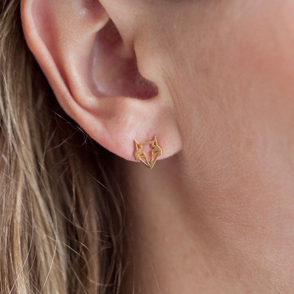 Goldfarbene Fuchs-Ohrstecker – Geometrisches Design | Shop Nory