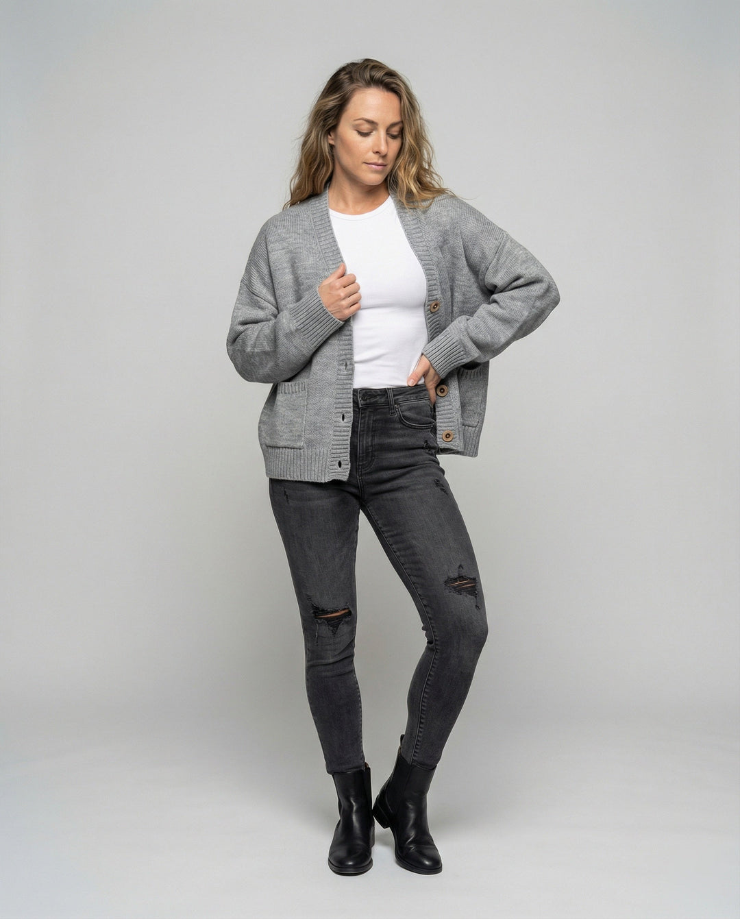 Strickjacke Damen lässig mit Knopfverschluss und großen Taschen