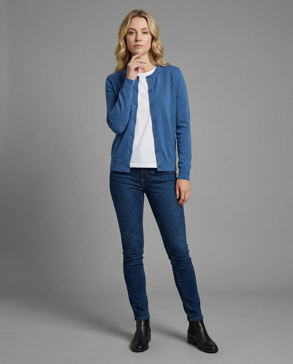 Strickjacke Damen klassisch mit feinem Strickdesign