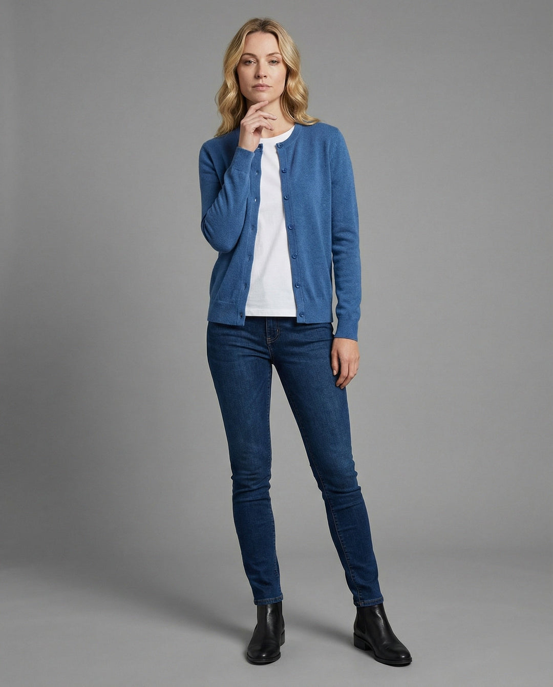 Strickjacke Damen klassisch mit feinem Strickdesign