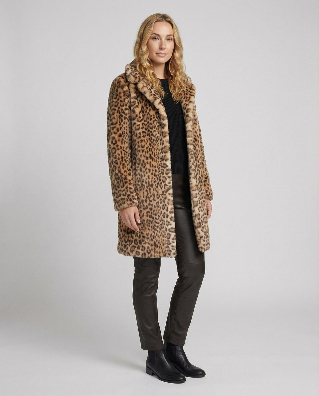 Mantel - Kunstpelz - Oversized Fit - Reverskragen - Leopardenprint