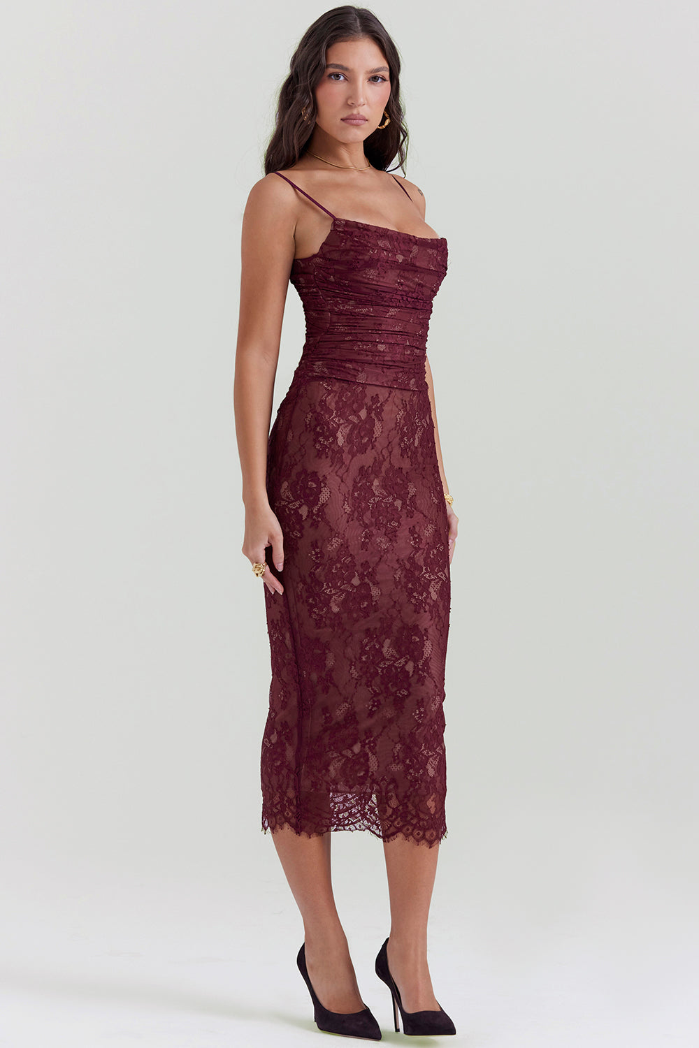Midi Kleid aus Bordeauxrotem Spitze