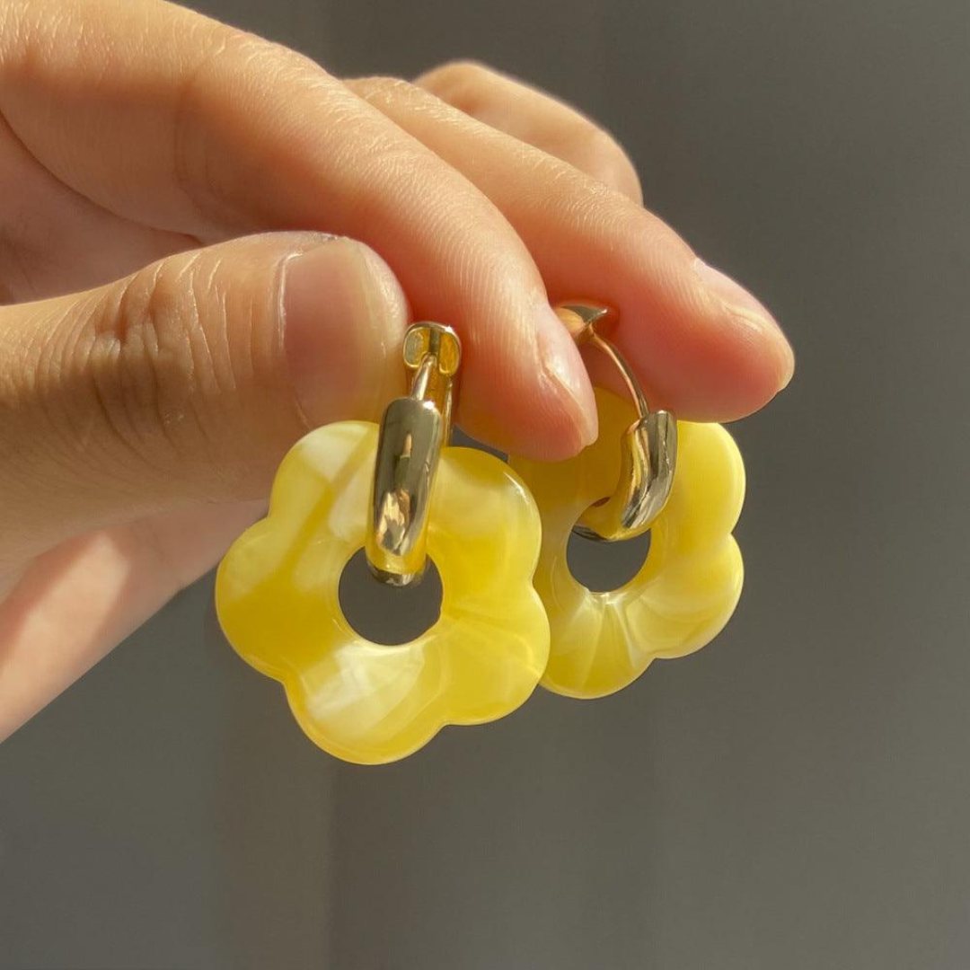 Goldvergoldete Blumen-Ohrringe - Valeria | Shop Nory