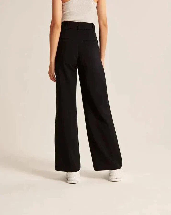 Taillierter Schickerweiter Hose