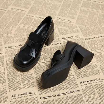 Grobe Lederschuhe