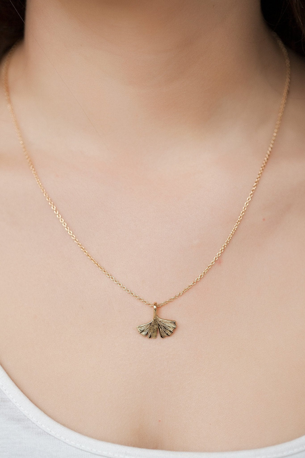 Gingko Anhänger Vergoldet | Shop Nory