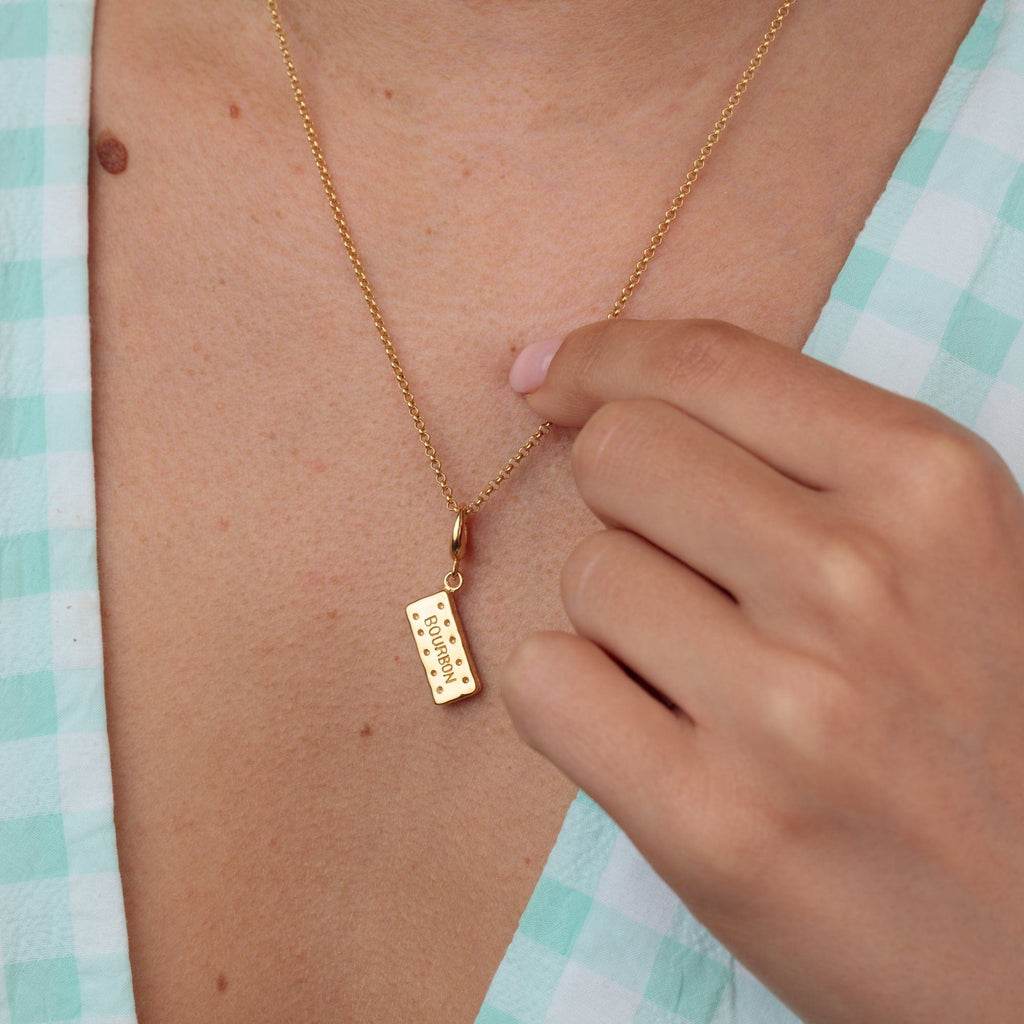 Gold Bourbon Keks Charm Halskette | Shop Nory