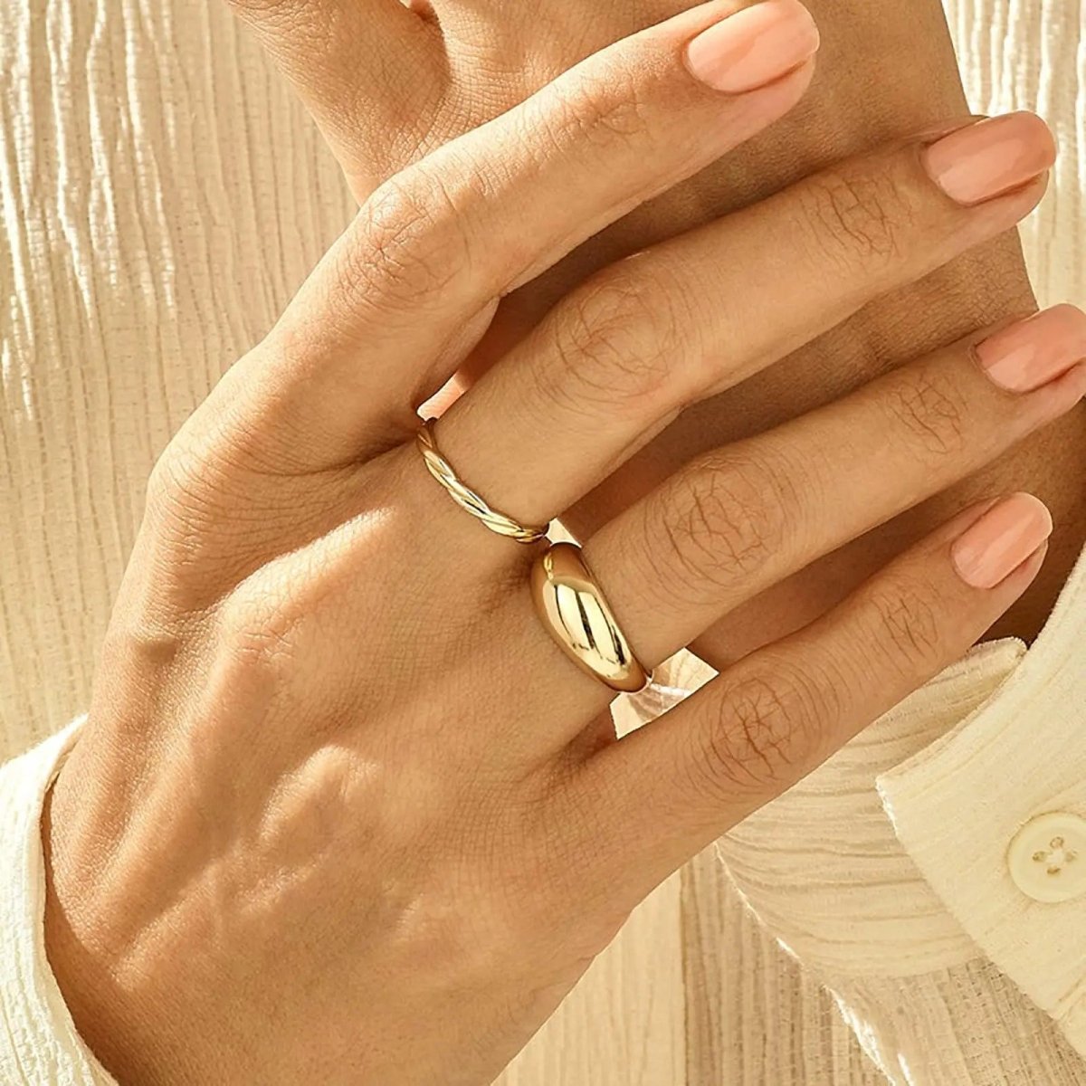 Gold Chunky Dome Ringe Größe 6 bis 9 | Shop Nory