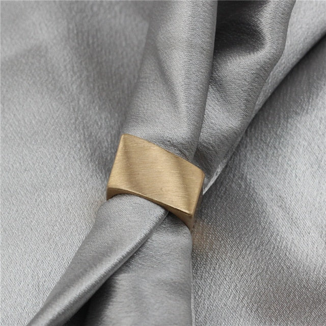 Gold Matte Quadrat Rund Interact Ring | Shop Nory