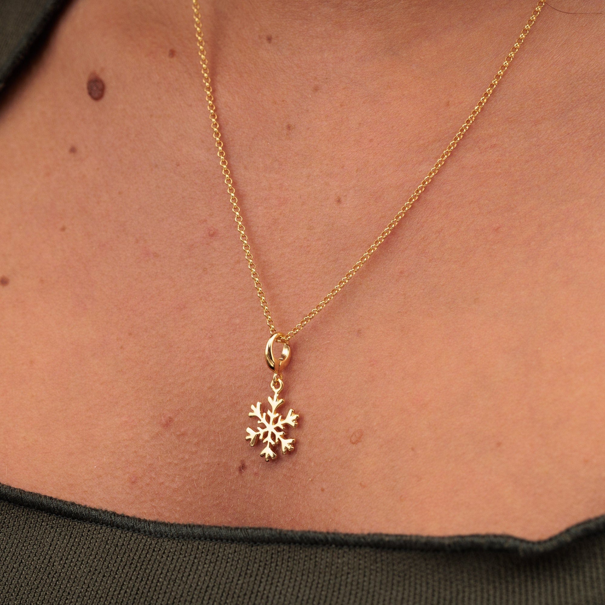 Gold Schneeflocken Charm Halskette | Shop Nory