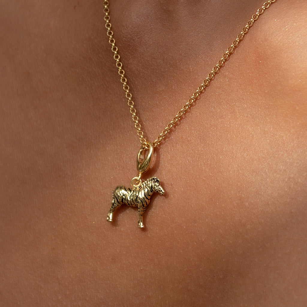 Gold Zebra Charm Halskette | Shop Nory