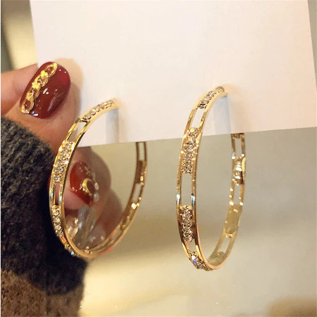 Goldene runde Kristall-Hoop-Ohrringe | Shop Nory