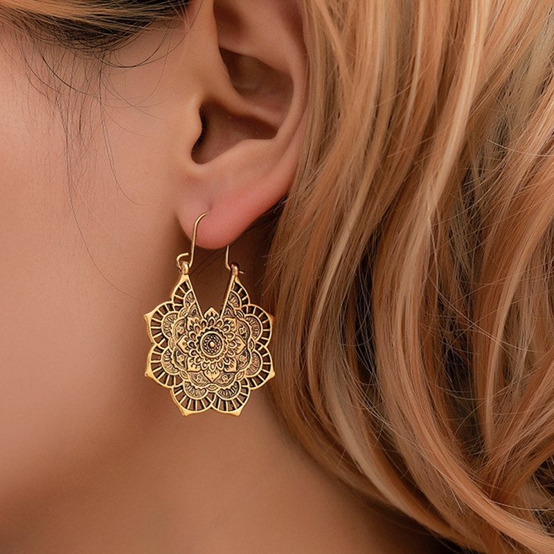 Lotus Mandala-Ohrringe – Levana | Shop Nory