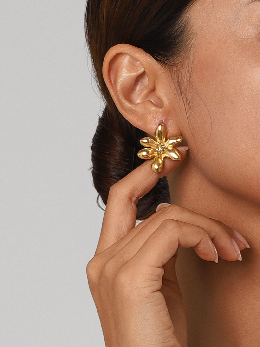 Stilvolle Blumen-Ohrringe – Florina | Shop Nory