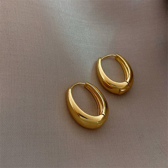 Klassische Creolen aus Gold | Shop Nory