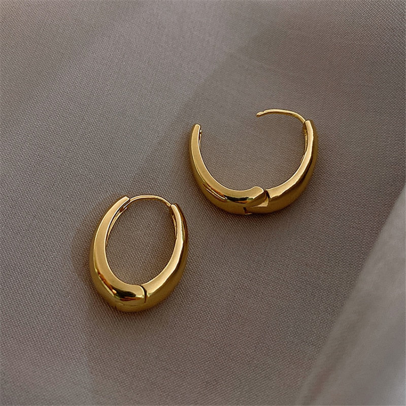Klassische Creolen aus Gold | Shop Nory