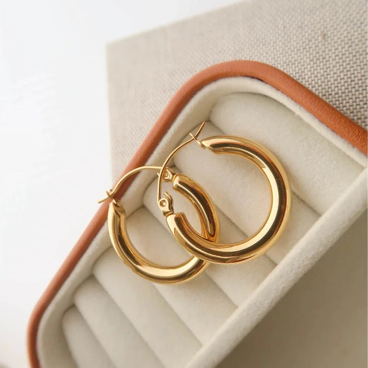 Goldene Creolen – Aurélie | Shop Nory