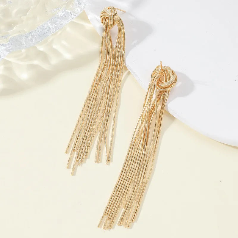Lange Quasten-Ohrringe | Shop Nory