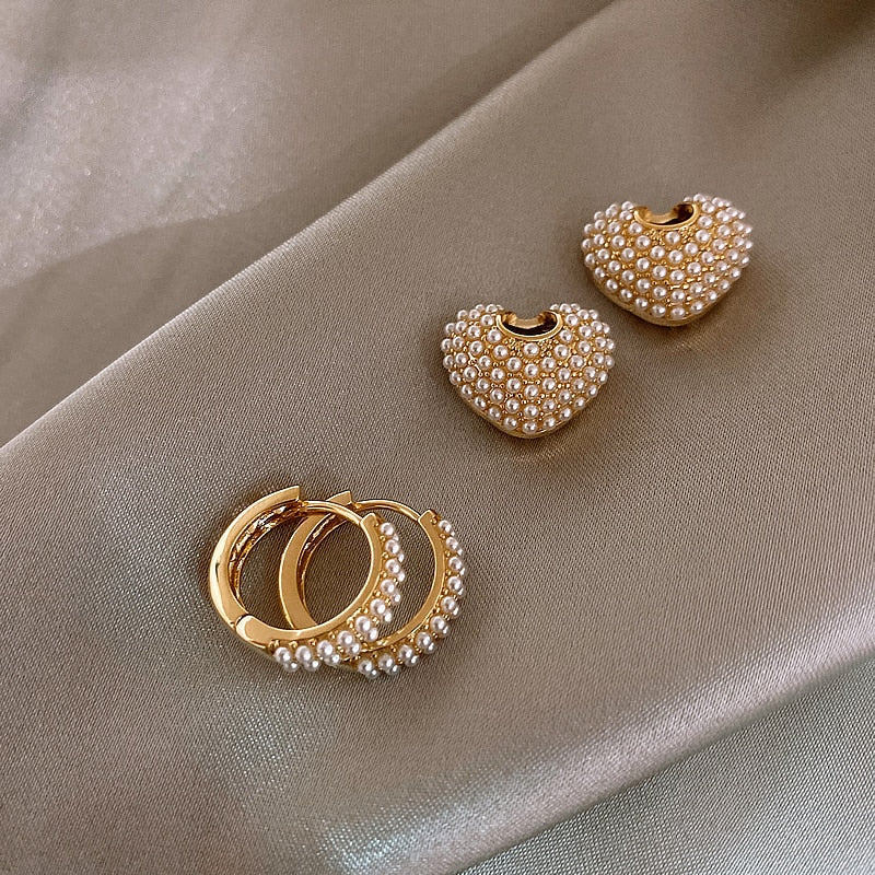 Stilvolle Goldene Perlenohrringe für Damen – Anne | Shop Nory
