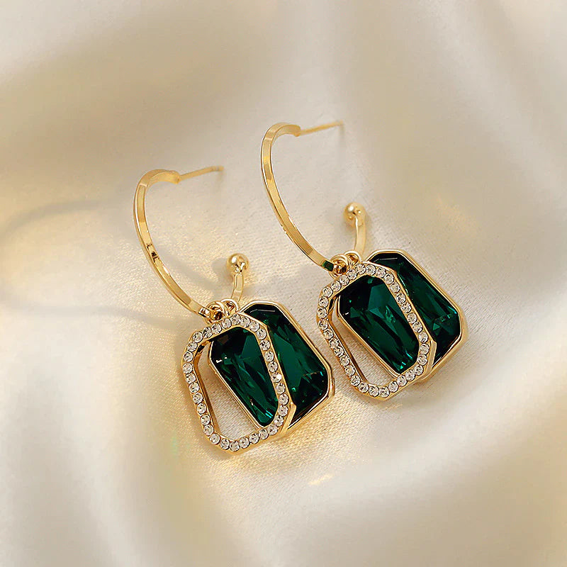 Grüne Kristall-Strass-Ohrringe mit Tropfen | Shop Nory
