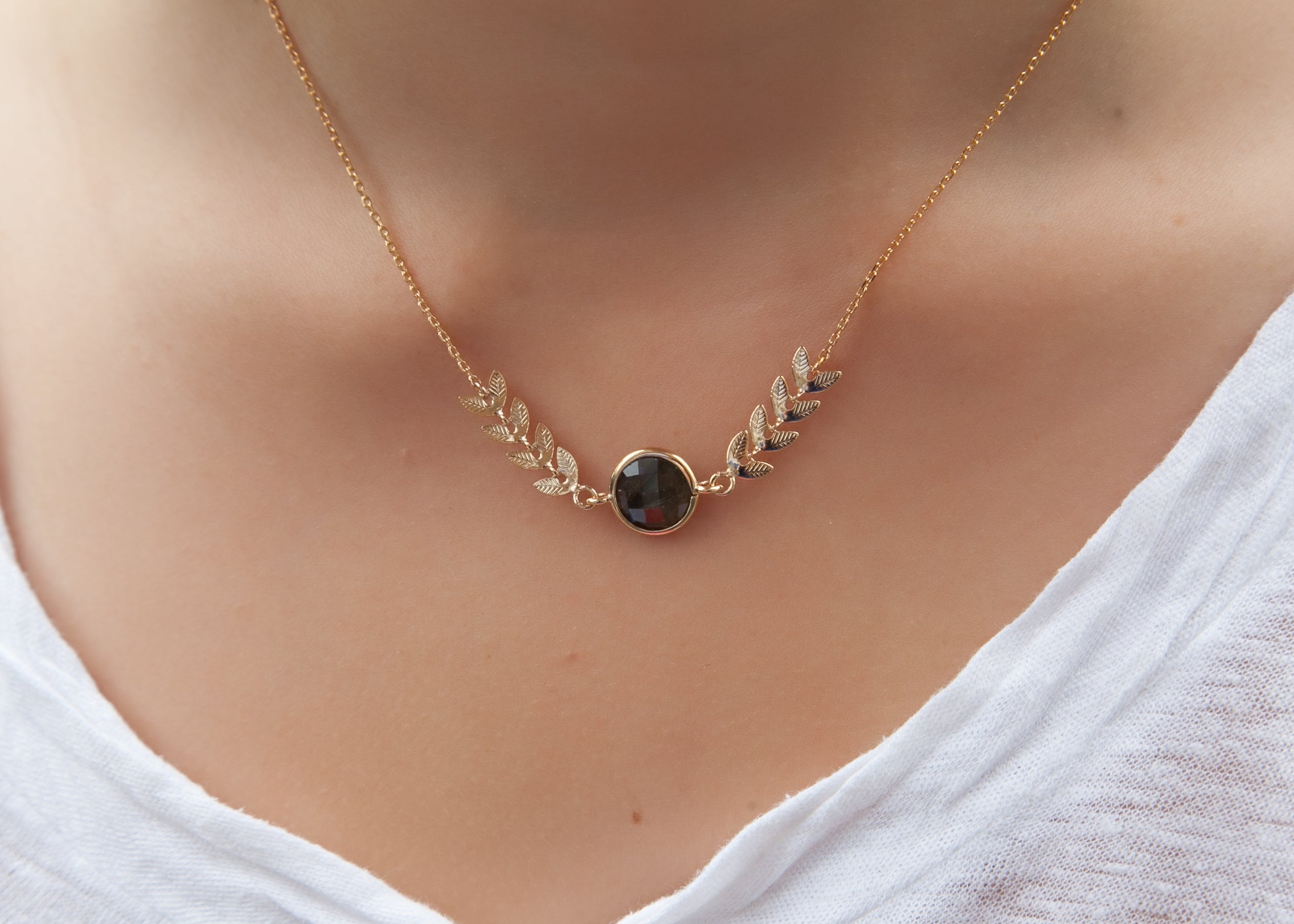 Kette mit Labradorit-Edelstein Anhänger - Vergoldet | Shop Nory