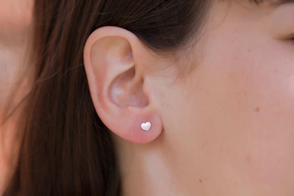 Ohrstecker mit Herz aus Silber - Herzohrringe für Damen | Shop Nory
