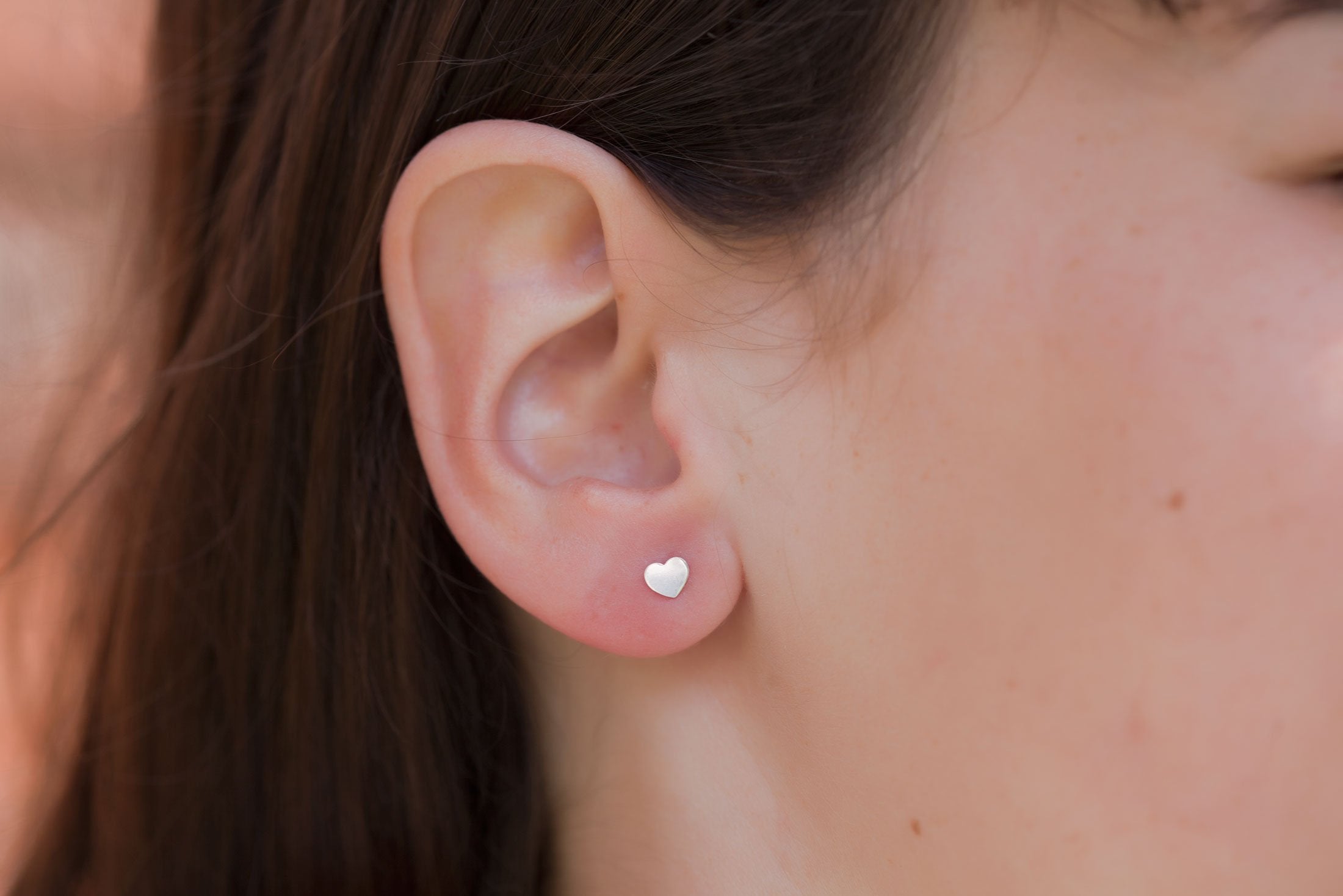 Ohrstecker mit Herz aus Silber - Herzohrringe für Damen | Shop Nory