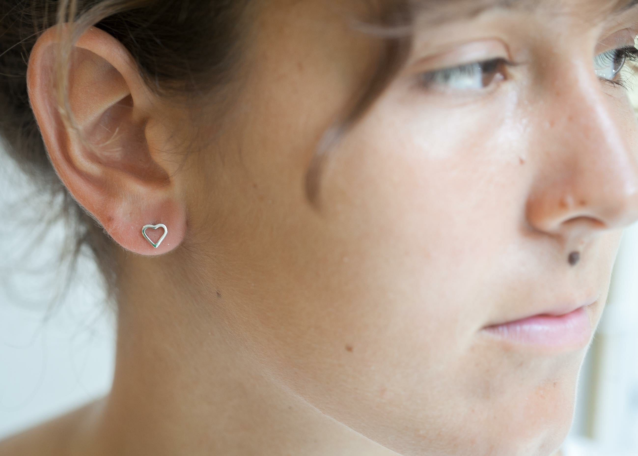 Herzen Ohrstecker aus Silber - Herzohrringe | Shop Nory