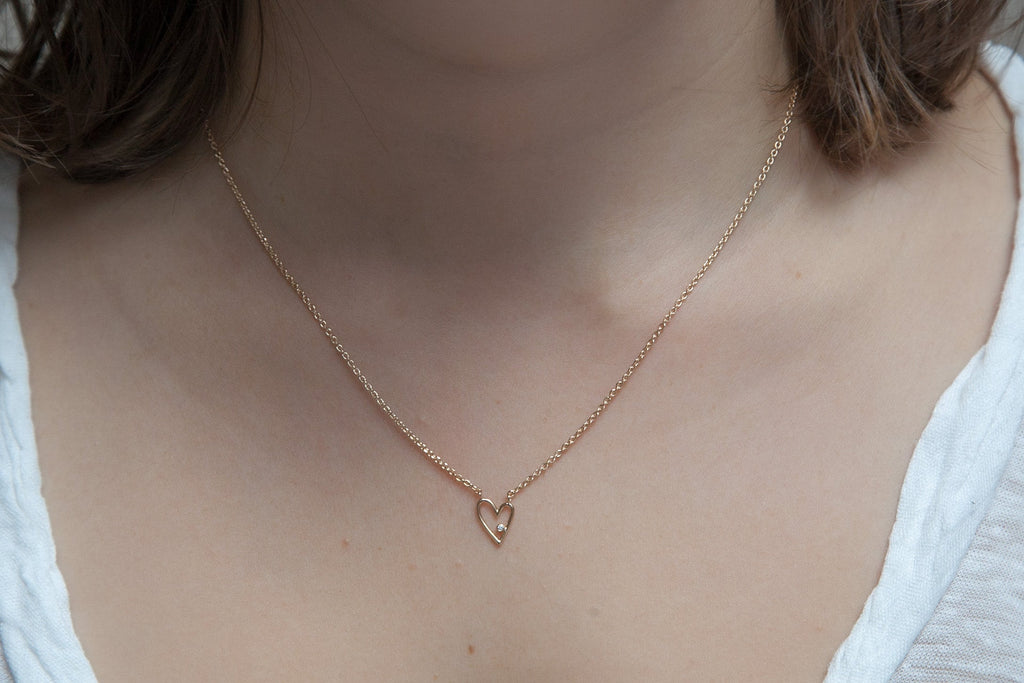 Halskette mit Herz-Anhänger und Zirkonia - Herzkette für Damen vergoldet | Shop Nory