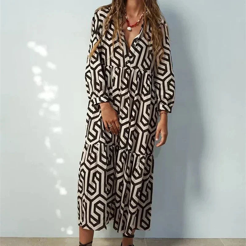 Langärmliges Kleid Mit Geometrischem Muster