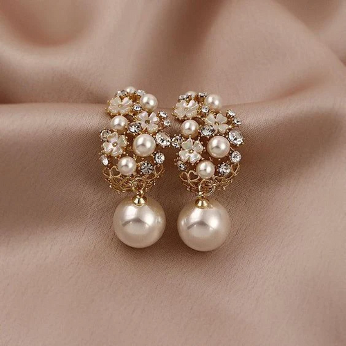 Elegante Blumen Perlen Ohrringe | Shop Nory