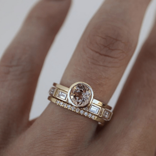 Eleganter eingelegter Kristallgoldring | Shop Nory
