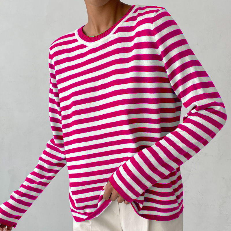 Elegantes Gestreiftes T-Shirt