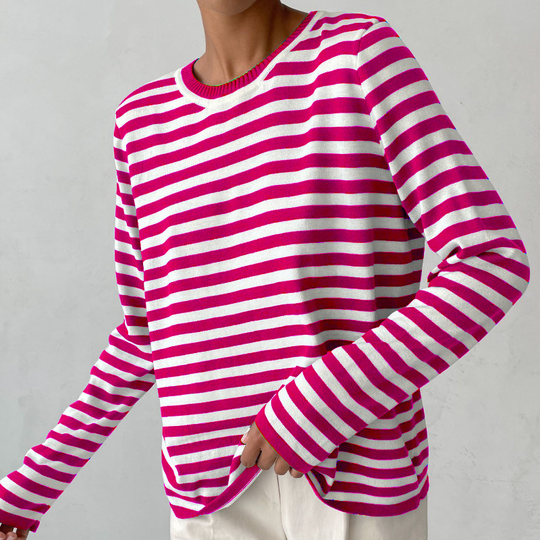Elegantes Gestreiftes T-Shirt