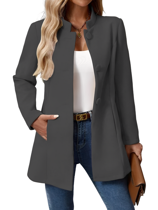 Moderne, figurbetonte Damenjacke mit Knöpfen