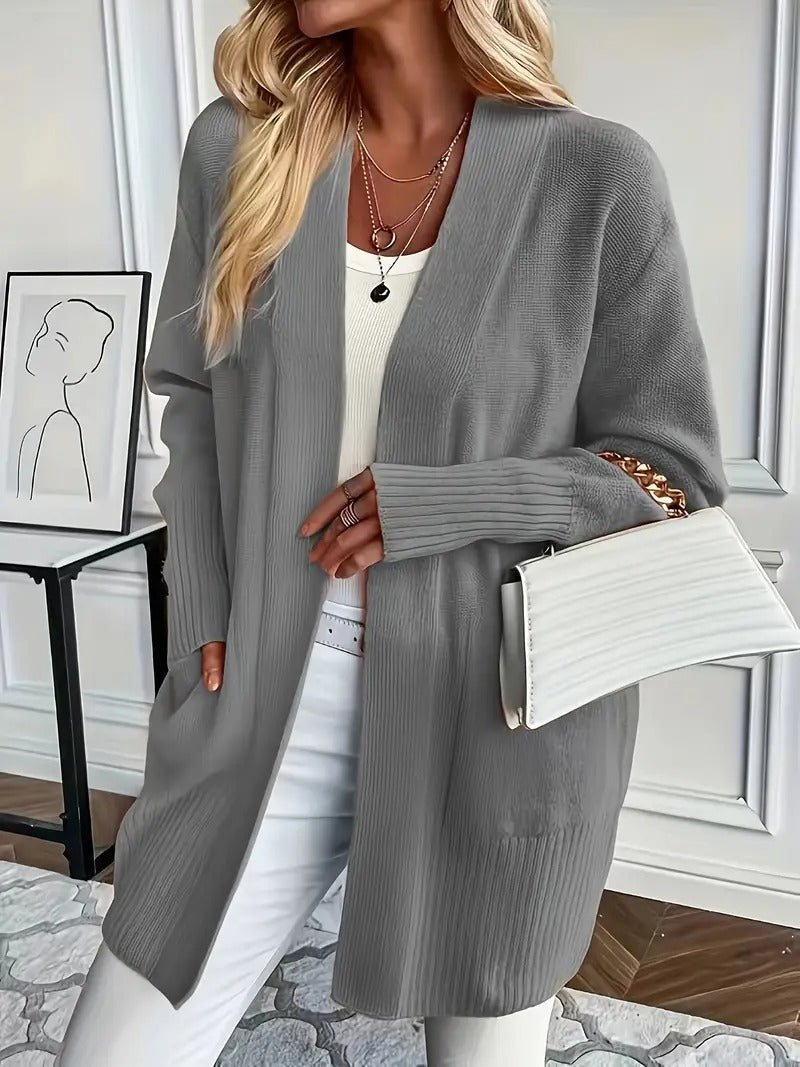 Klassische Strickjacke