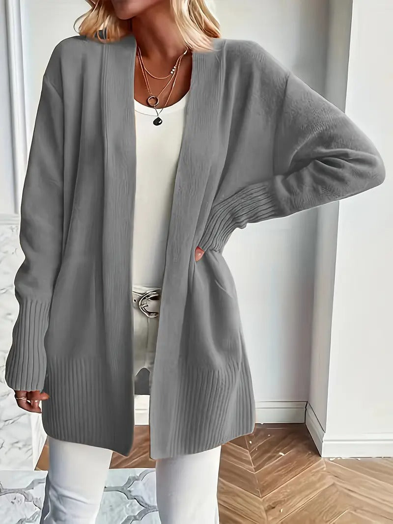 Klassische Strickjacke