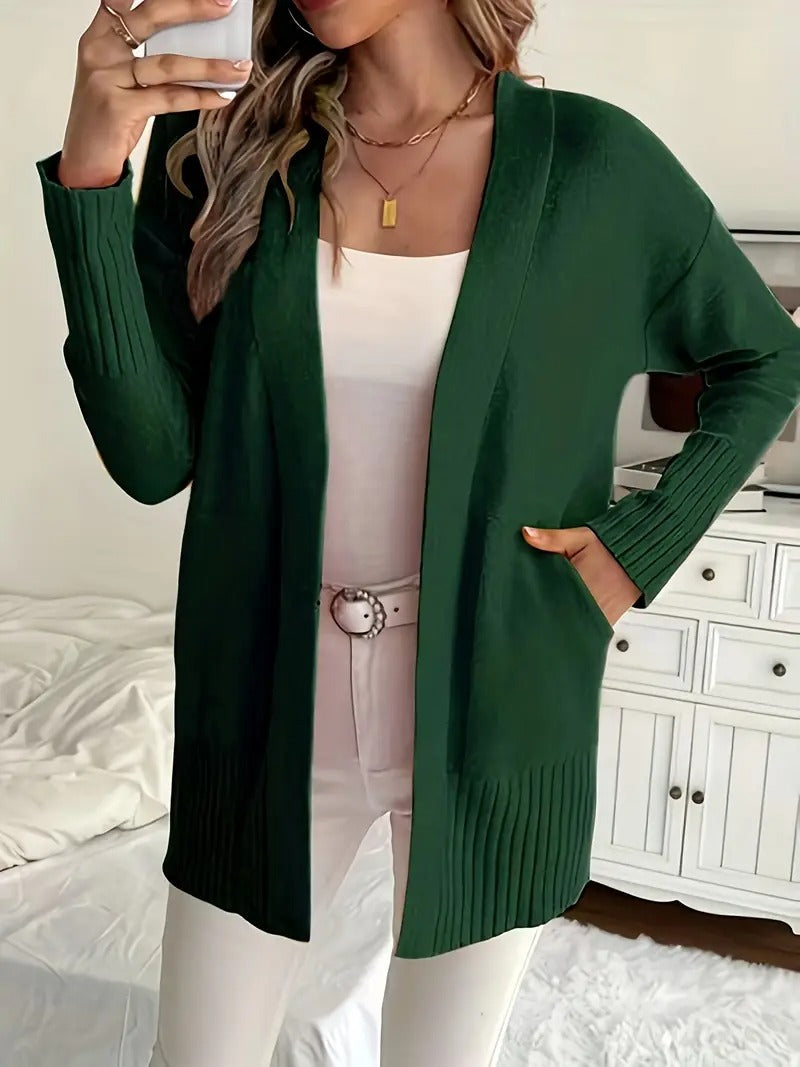 Klassische Strickjacke