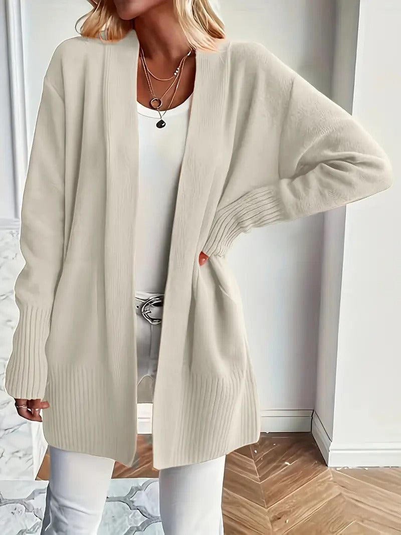Klassische Strickjacke