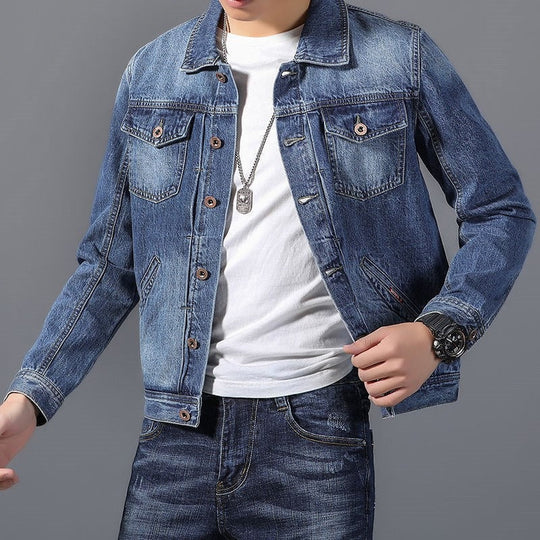 Klassisches Denim Herrenjackett mit Taschen an der Vorderseite