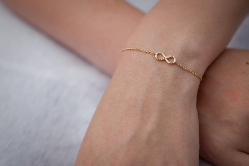 Unendliches Armband mit Zirkonia | 16 Karat vergoldet | Shop Nory