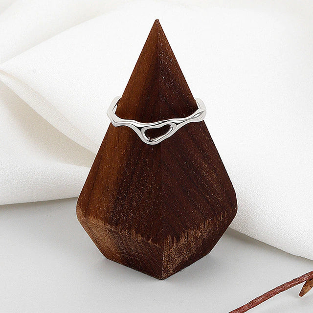 Unregelmäßiger geometrischer hohler offener schmaler Ring | Shop Nory