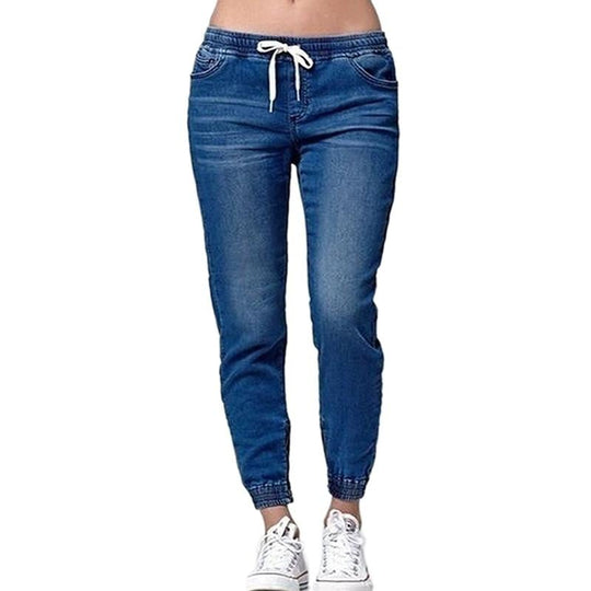 Damenjeans im Joggingstil