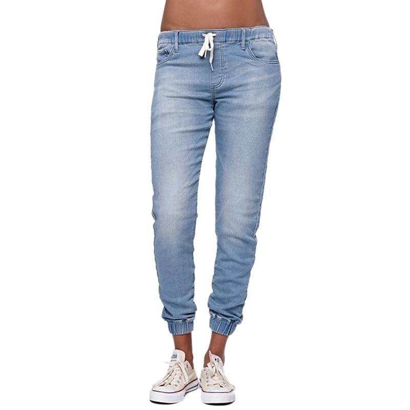 Damenjeans im Joggingstil
