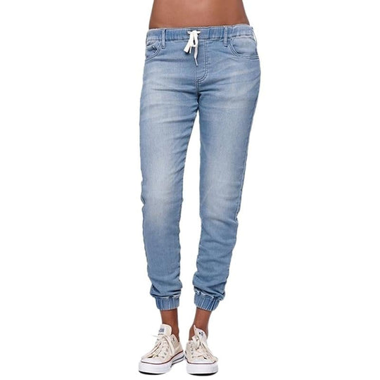 Damenjeans im Joggingstil