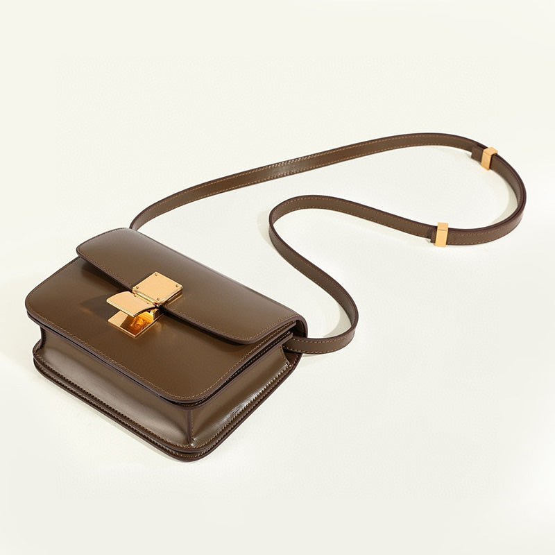 Klassische Schultertasche mit Klappe