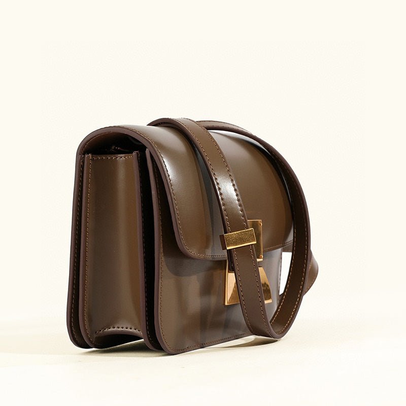 Klassische Schultertasche mit Klappe