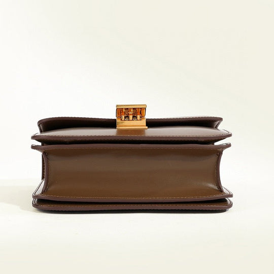 Klassische Schultertasche mit Klappe