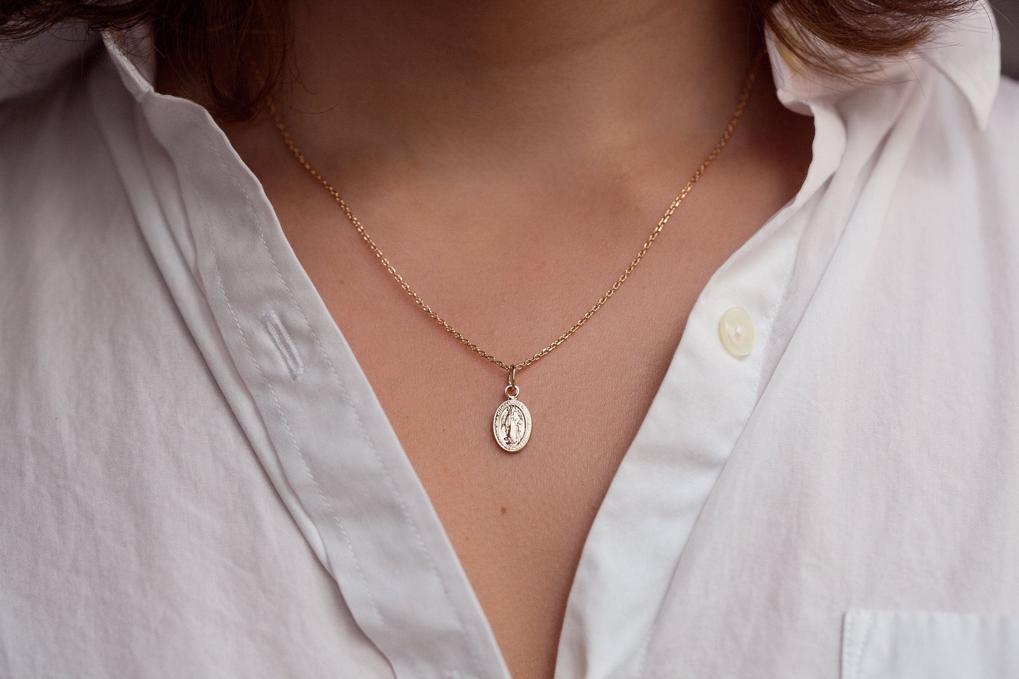 Kette mit Madonna-Anhänger vergoldet, Marienbild als Schutzsymbol und Talisman | Shop Nory